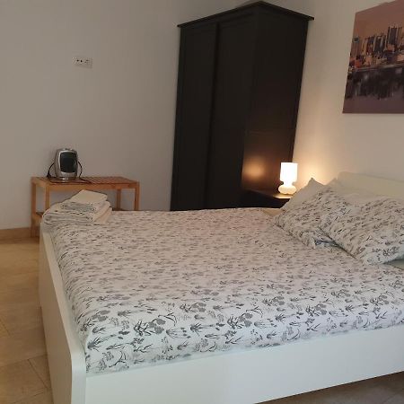 Apartamentos Naranja Y Limon Valencia Luaran gambar